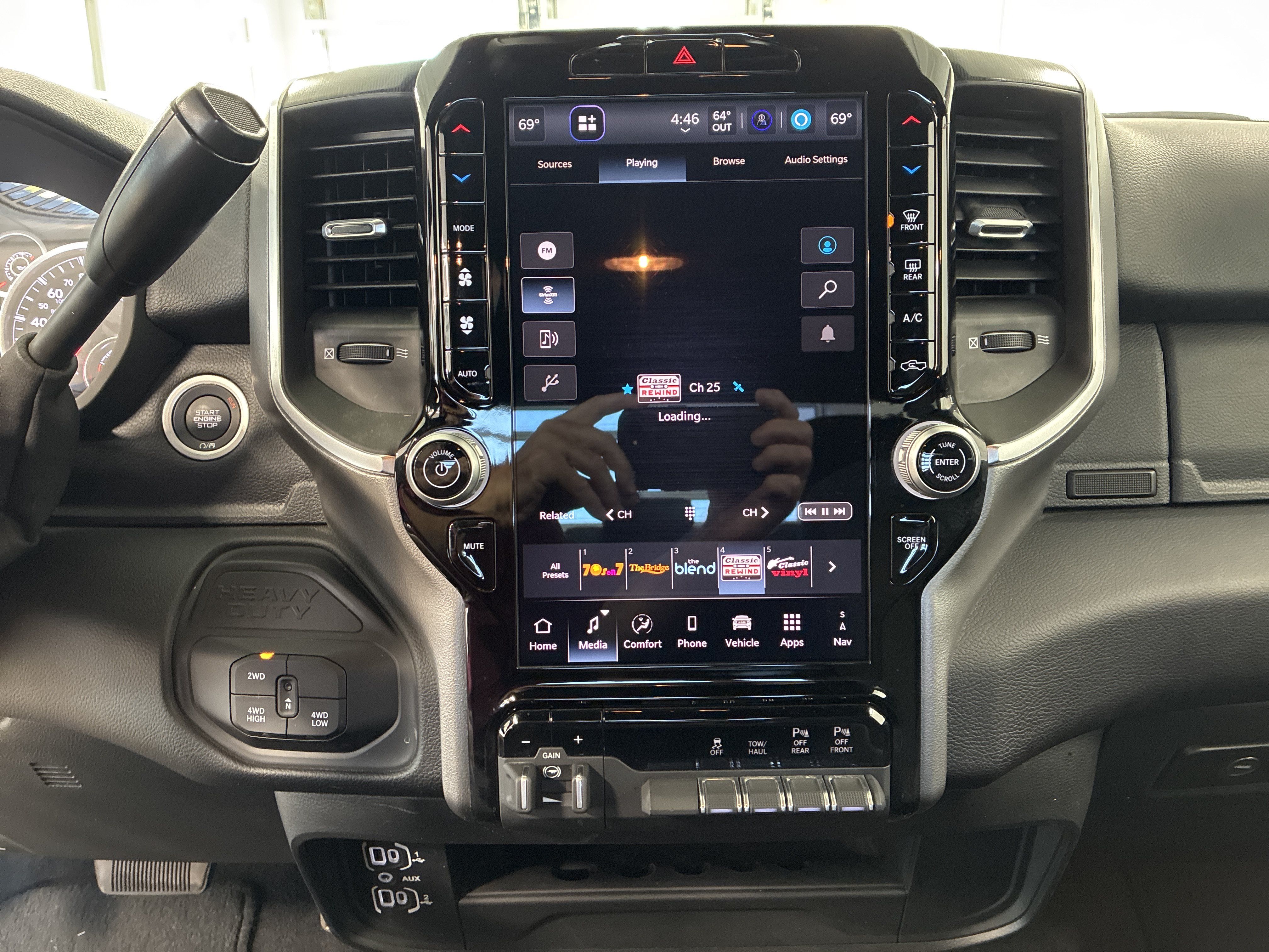 Certified 2025 RAM 2500 Big Horn AWD/4WD image 23