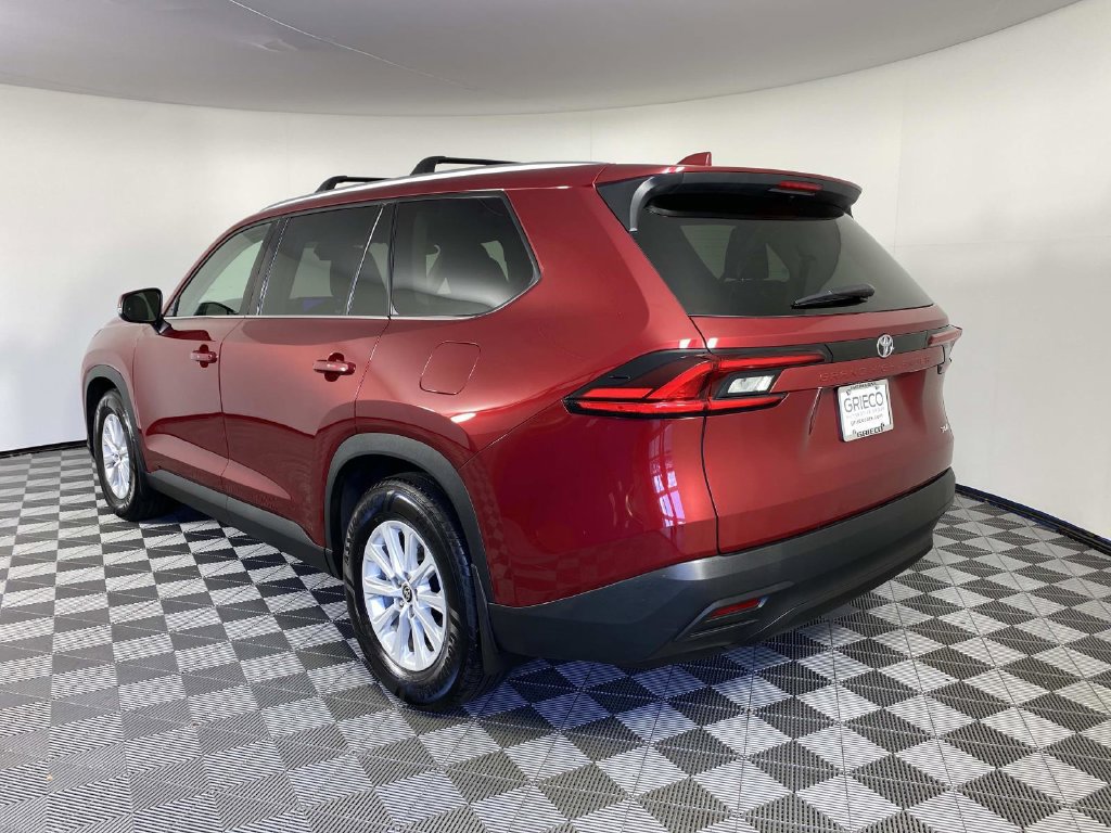 Used 2025 Toyota Grand Highlander FWD image 6