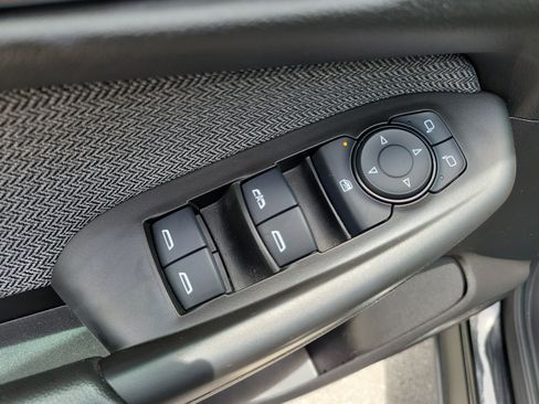 Used 2025 Chevrolet TrailBlazer LS FWD image 21