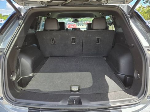 Used 2025 Chevrolet Blazer RS FWD image 27