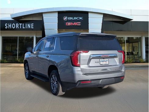 Used 2023 GMC Yukon SLE AWD/4WD image 5