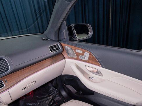 New 2026 Mercedes-Benz GLS 63 AMG 4MATIC image 28
