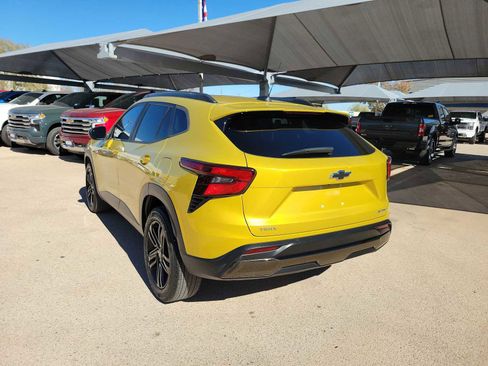 Used 2024 Chevrolet Trax ACTIV w/ Sunroof Package image 4