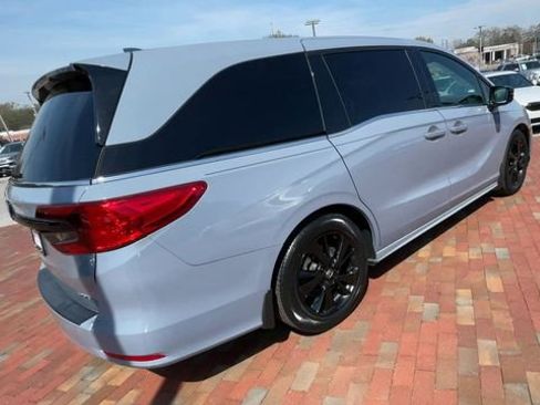 Used 2023 Honda Odyssey Sport image 9