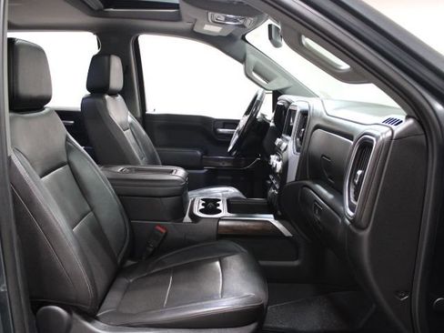 Used 2019 GMC Sierra 1500 SLT image 25