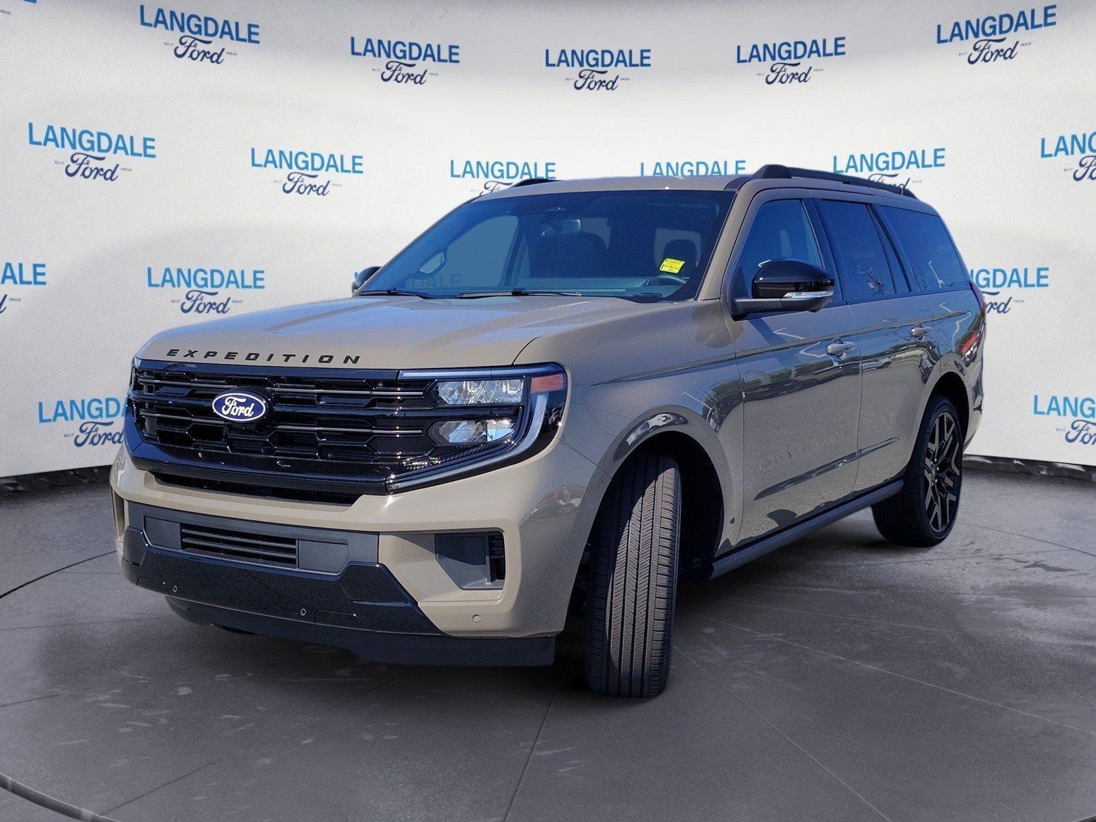New 2027 Ford Expedition Platinum w/ Stealth Performance Package AWD/4WD image 11