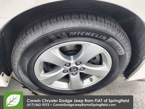 Used 2019 Toyota Sienna LE image 34