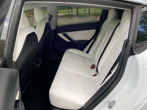 Used 2020 Tesla Model 3 Standard Range Plus image 34