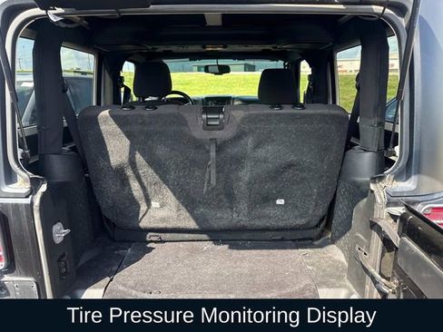 Used 2017 Jeep Wrangler Sport w/ Quick Order Package 24S AWD/4WD image 13