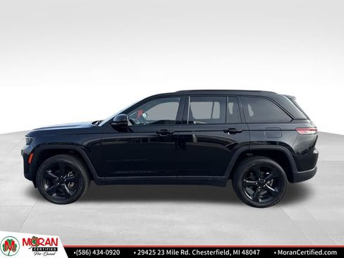 Used 2023 Jeep Grand Cherokee Altitude image 2