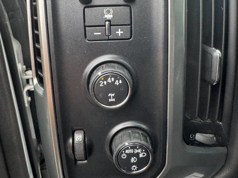 Used 2019 Chevrolet Silverado 2500 LT w/ All Star Edition AWD/4WD image 18