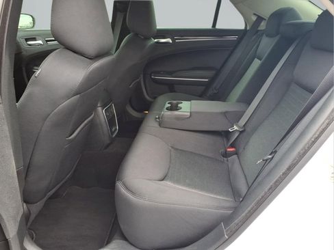 Used 2023 Chrysler 300 Touring RWD image 20