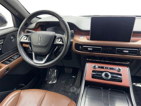 Used 2022 Lincoln Aviator Reserve w/ Equipment Group 201A image 54