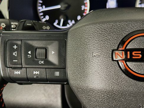 Used 2026 Nissan Pathfinder Rock Creek AWD/4WD image 11