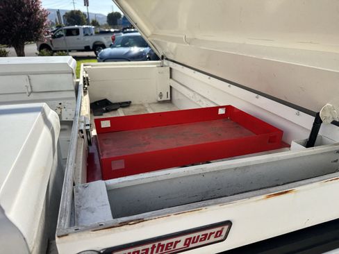 Used 2024 Ford F150 XLT RWD image 6