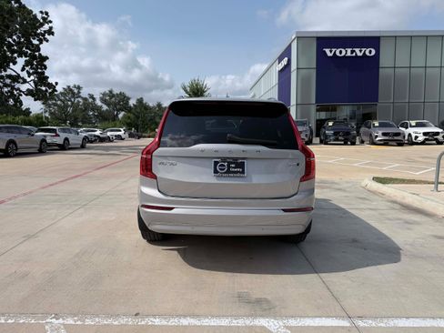 Certified 2023 Volvo XC90 B5 Core w/ Protection Package Premier AWD/4WD image 5