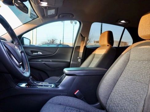 Used 2023 Chevrolet Equinox LT image 15