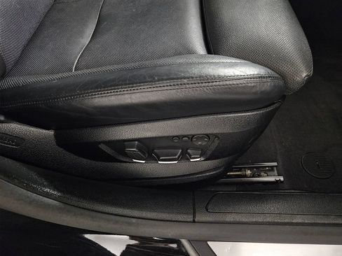 Used 2012 BMW 750Li RWD image 26