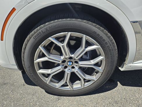 Used 2020 BMW X7 xDrive40i w/ Luxury Seating Package AWD/4WD image 17