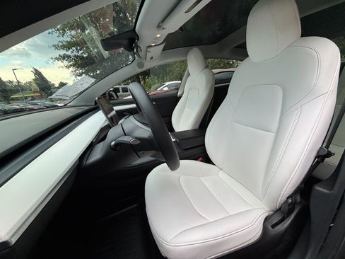Used 2022 Tesla Model 3 Long Range AWD/4WD image 20