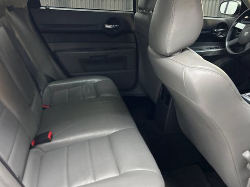 Used 2005 Dodge Magnum R/T w/ Convenience Group II RWD image 13