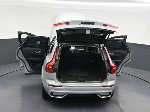 Used 2024 Volvo XC60 B5 Ultimate AWD/4WD image 38