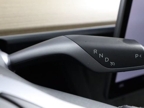 Used 2023 Tesla Model 3 Standard Range RWD image 23