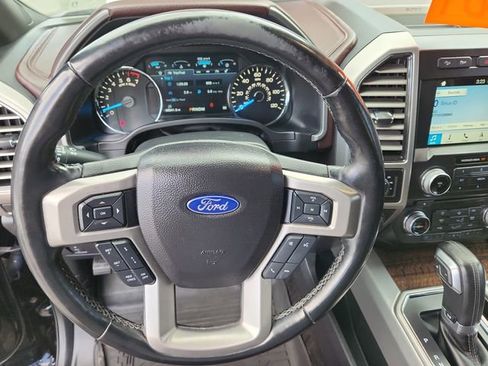 Used 2017 Ford F150 Platinum w/ Equipment Group 701A Luxury image 17