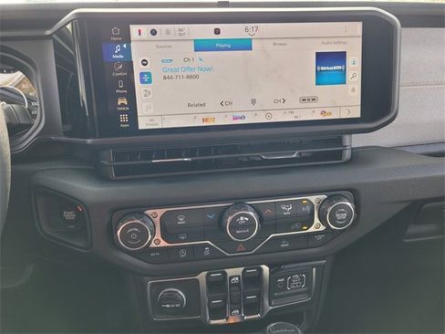 Used 2026 Jeep Gladiator Sport image 23