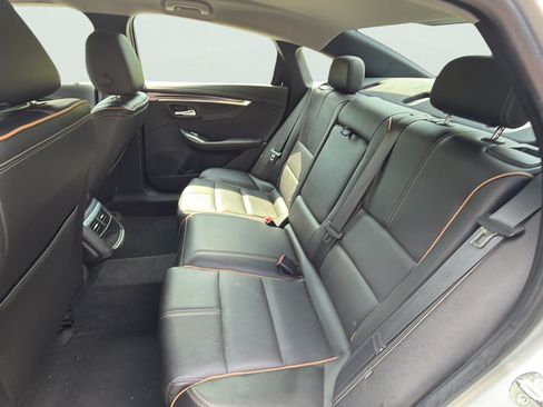 Used 2016 Chevrolet Impala LTZ FWD image 12