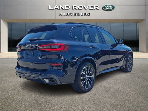 Used 2022 BMW X5 xDrive40i w/ M Sport Package AWD/4WD image 4