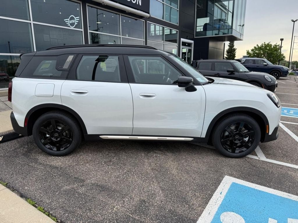 Used 2027 MINI Cooper Countryman S AWD/4WD image 2