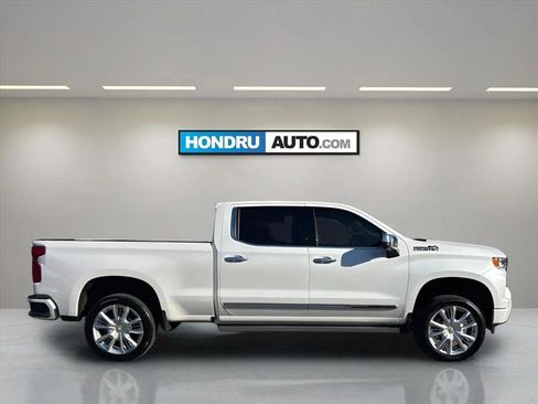 Used 2022 Chevrolet Silverado 1500 High Country w/ High Country Premium Package image 6