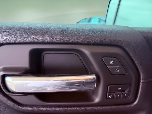 Used 2020 GMC Sierra 1500 Denali w/ Denali Ultimate Package image 12