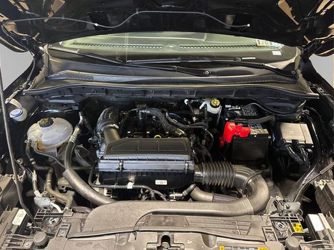 Certified 2025 Ford Escape Active AWD/4WD image 15