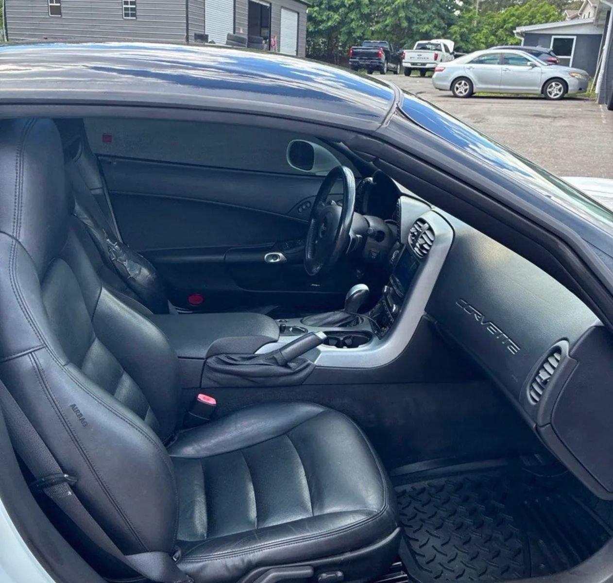 Used 2006 Chevrolet Corvette Coupe w/ Preferred Equipment Group RWD image 9