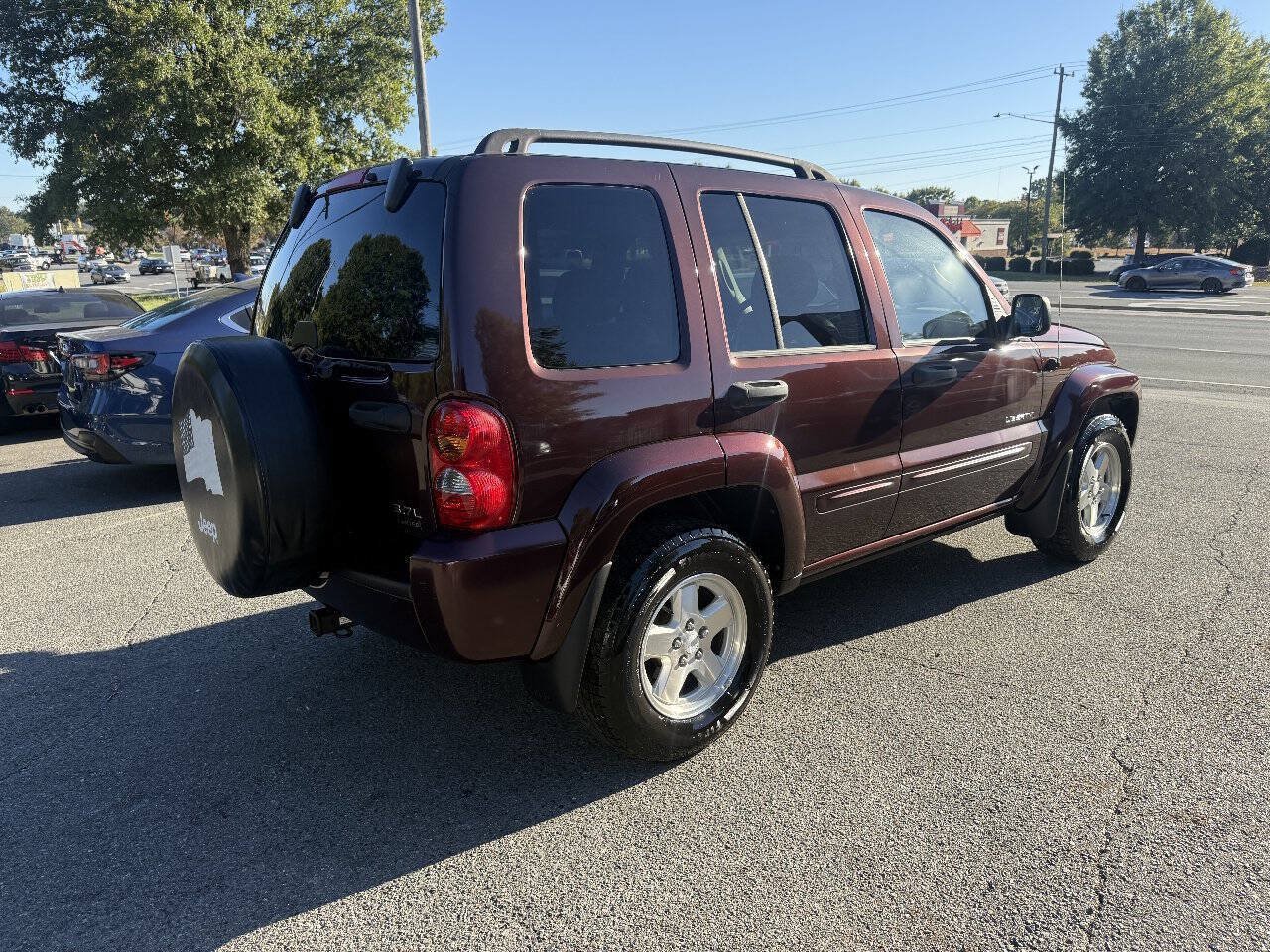 Used 2004 Jeep Liberty Limited RWD image 4