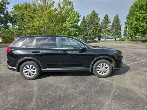 Used 2025 Honda CR-V LX image 7