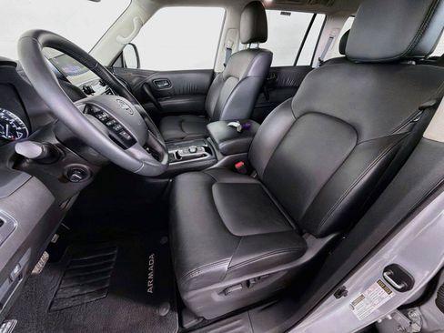 Used 2024 Nissan Armada SV AWD/4WD image 2
