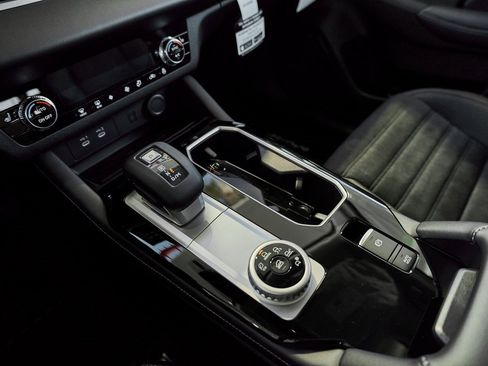 New 2026 Mitsubishi Outlander SE image 47