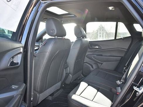 New 2026 Chevrolet Trax RS w/ Sunroof Package FWD image 8