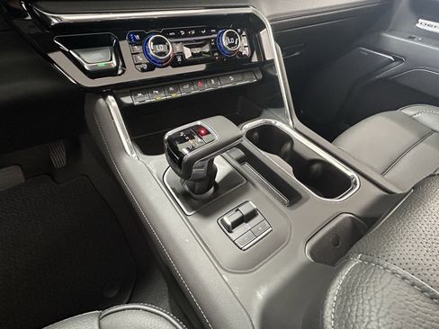 Used 2025 GMC Sierra 1500 Denali w/ Technology Package image 24