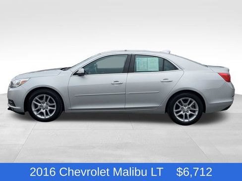 Used 2016 Chevrolet Malibu LT w/ Power Convenience Package image 2