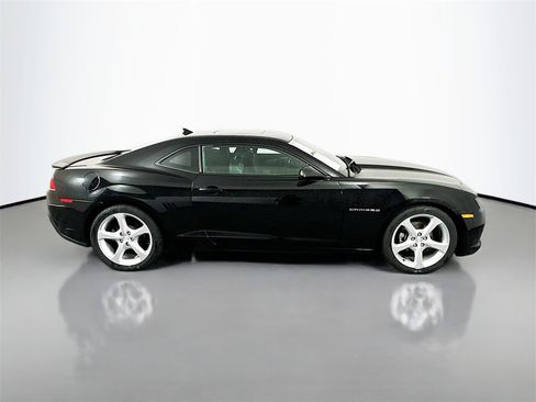 Used 2015 Chevrolet Camaro LT w/ RS Package image 8