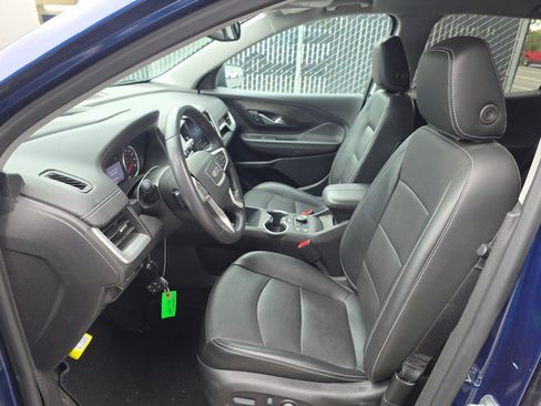 Used 2022 GMC Terrain SLT w/ Tech Package AWD/4WD image 5