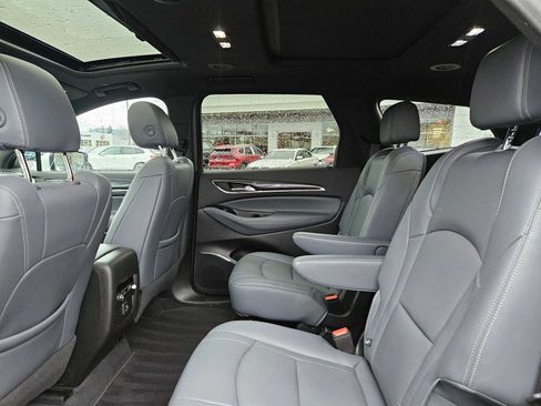 Used 2023 Buick Enclave Essence w/ Experience Buick Package image 20