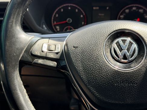 Used 2020 Volkswagen Passat 2.0T SE FWD image 18