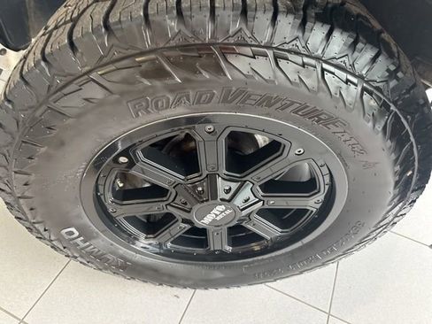 Used 2016 RAM 3500 Laramie w/ Sport Appearance Group image 20