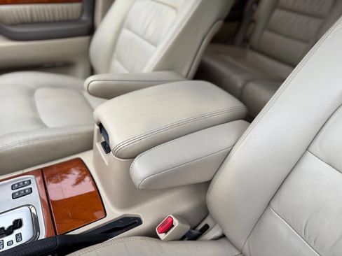 Used 2003 Lexus LX 470 4WD image 22