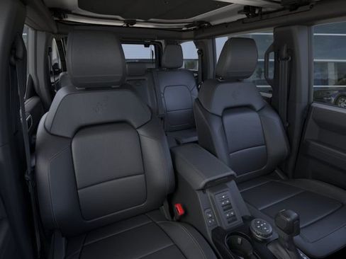 New 2026 Ford Bronco Badlands w/ Sasquatch Package image 10